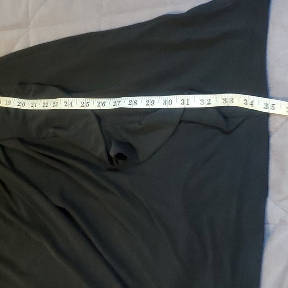 Suzi Chin for Maggy Boutique Dressy Black Dress with Ruching and Ruffles Size 6 - Picture 12 of 13